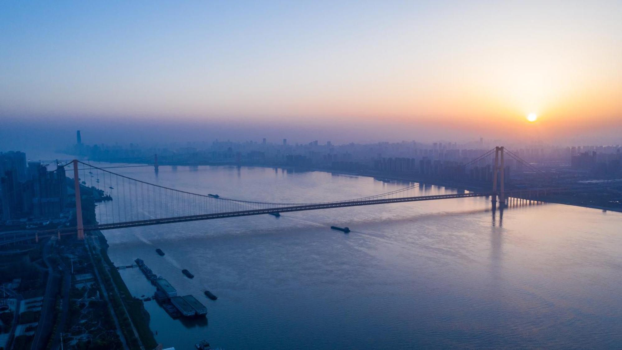 Intercontinental Wuhan By Ihg - Yangtze River View Dış mekan fotoğraf