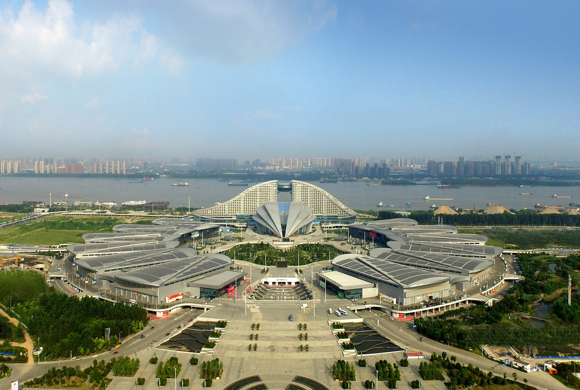 Intercontinental Wuhan By Ihg - Yangtze River View Dış mekan fotoğraf